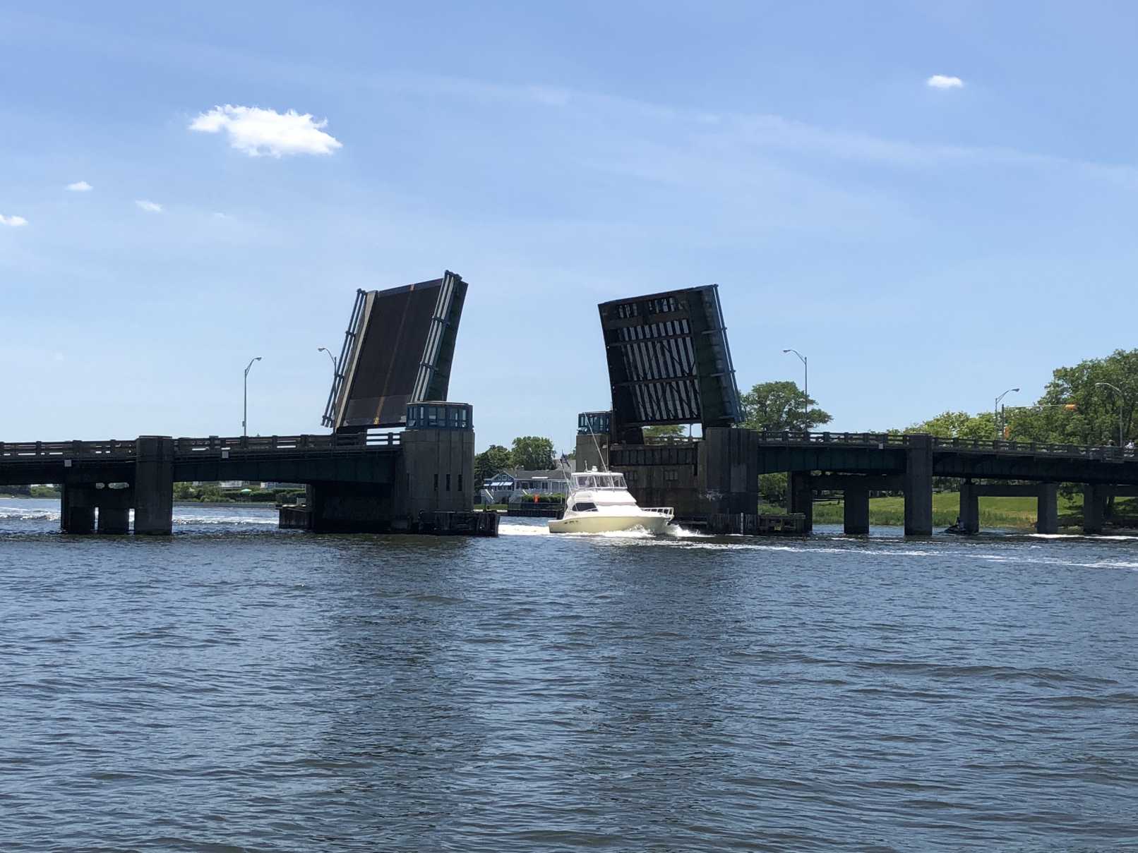 Read more about the article REPLACEMENT OF S-32 MOVABLE BRIDGE ON COUNTY ROUTE 250 OVER SHREWSBURY RIVER, MONMOUTH COUNTY, NEW JERSEY